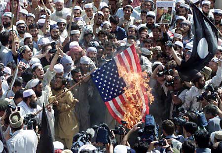 US_flag_burning_2